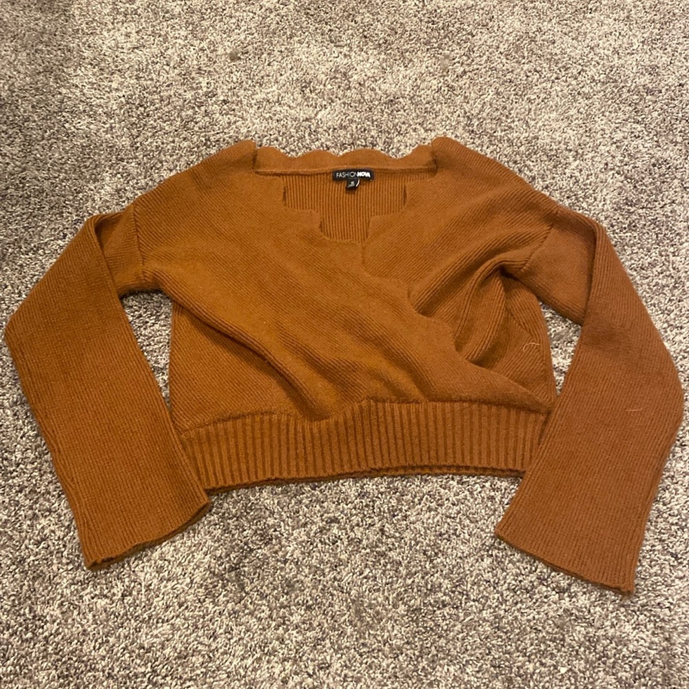 Fall rustic cutout neck top!
